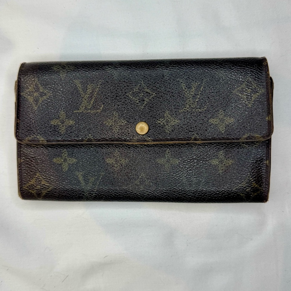 Louis Vuittton Monogram Sarah Long Wallet - Excellent Interior